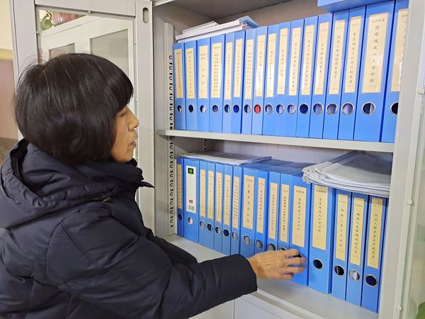 包頭市石拐區 “小委員”發揮“大作用”，檔案整理服務提質增效